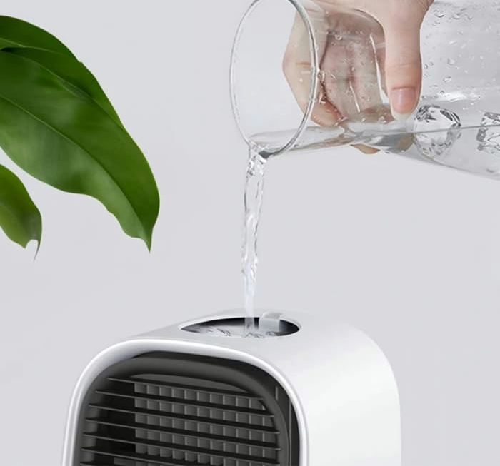 AiraBreeze Wassertank füllen